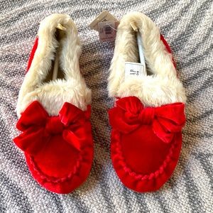 Gap kids red velvet slippers girls 1 / 2 Christmas pajamas